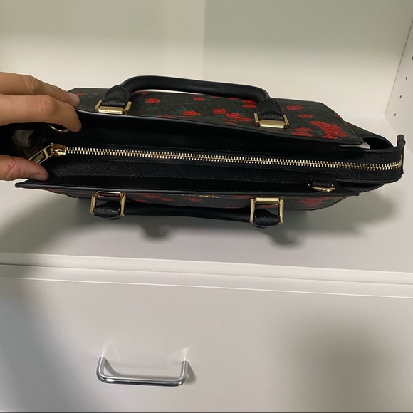 MK Red Rose Crossbody - Picture 7 of 11